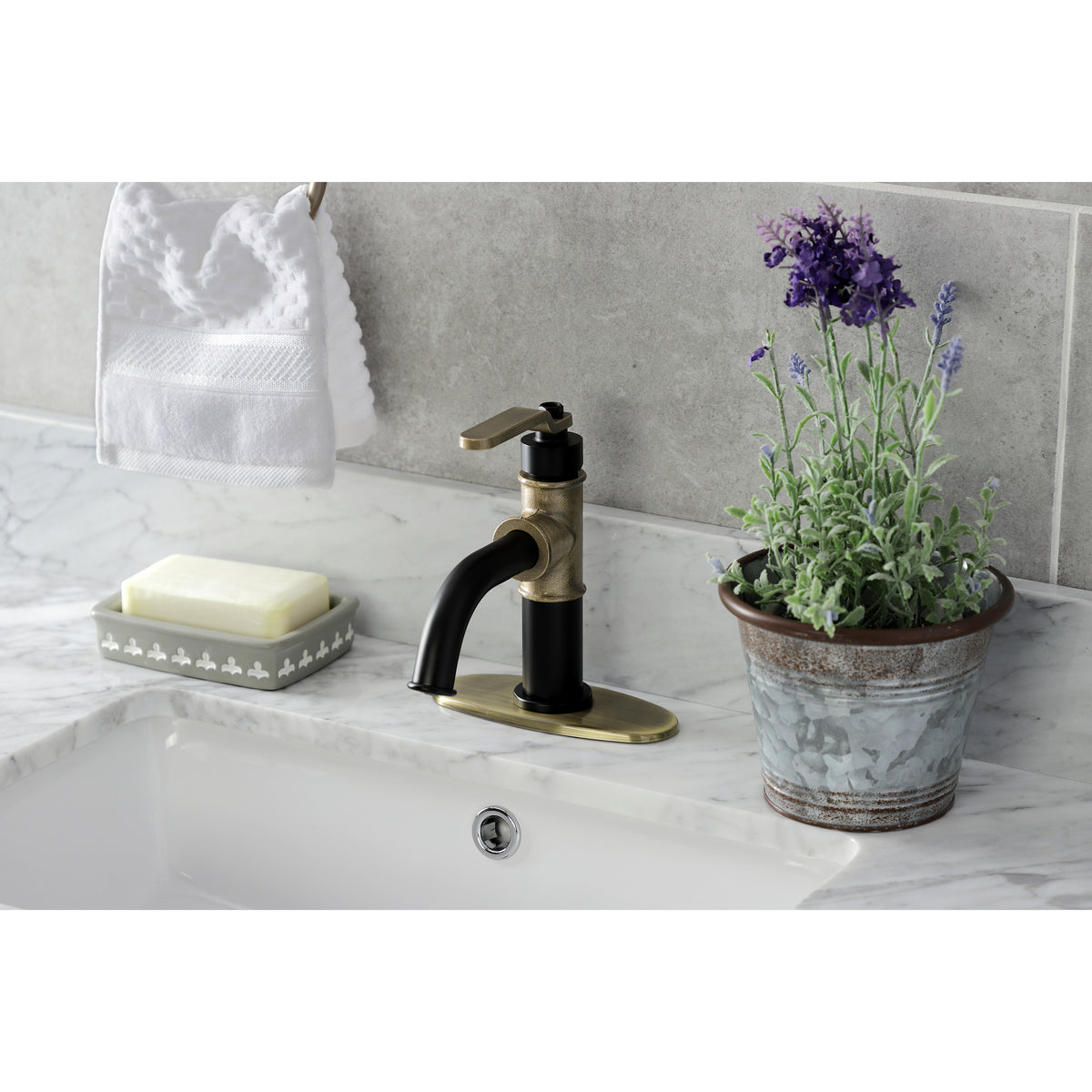 Kingston Brass KS1225PKL Duchess Bathroom Faucet, Oil Rubbed