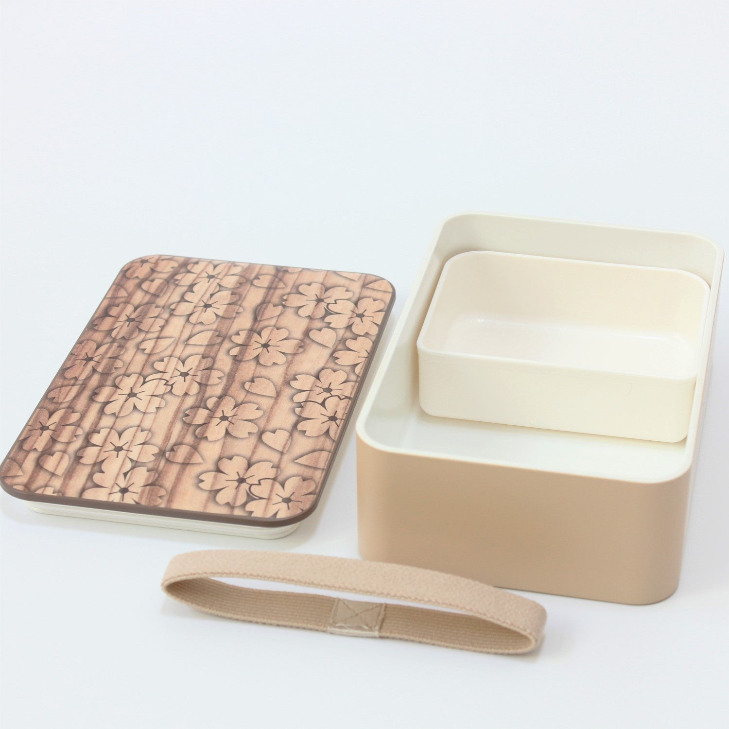 https://cdn.shopify.com/s/files/1/0582/3407/7380/products/04_Majime_Life_Sakura_Mokume_Natural_1_Tier_Bento_Box.jpg?v=1648695120&width=1500