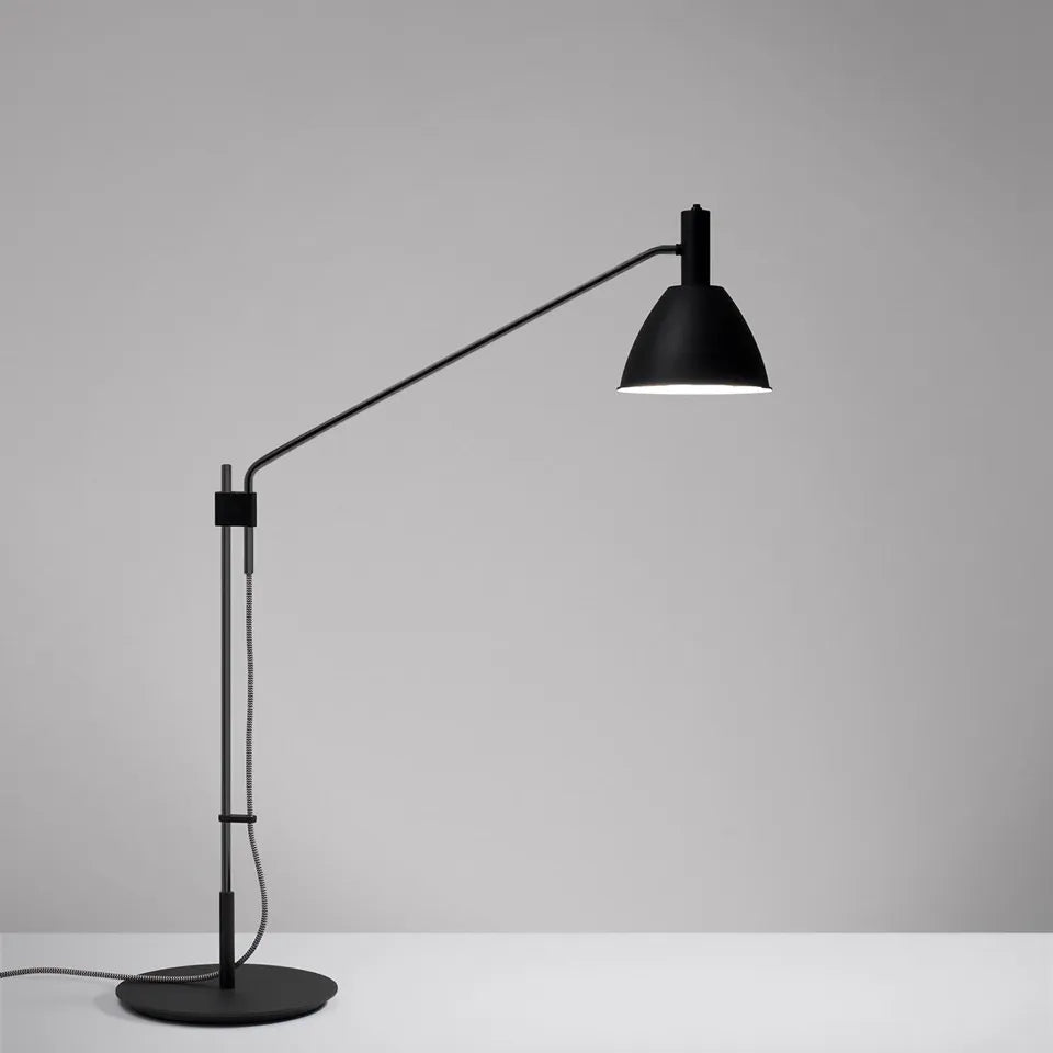 Billede af Mini Bauhaus 90 T bordlampe Lumini