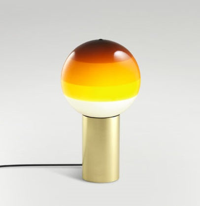 Se Dipping Light Amber Bordlampe fra Marset (outlet) hos Lamper4u