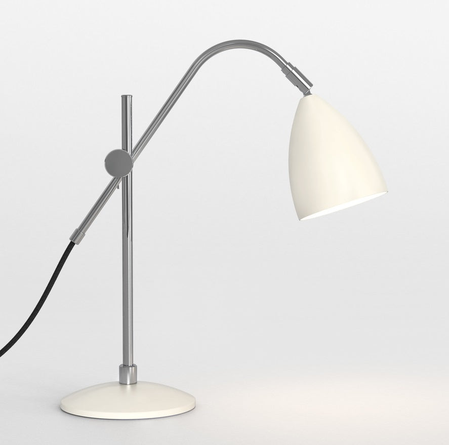 Se Joel Grande bordlampe fra Astro Lighting hos Lamper4u