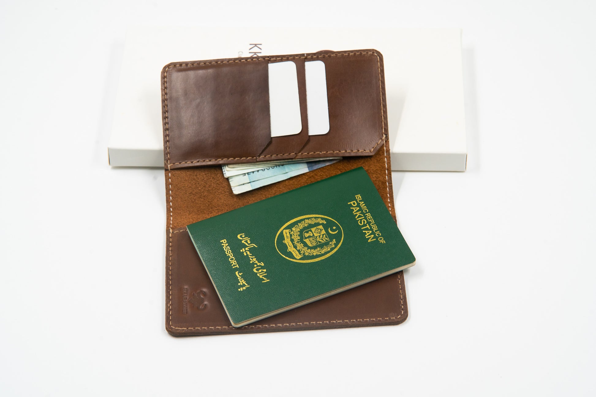 Levi Passport Cover – KK Leather