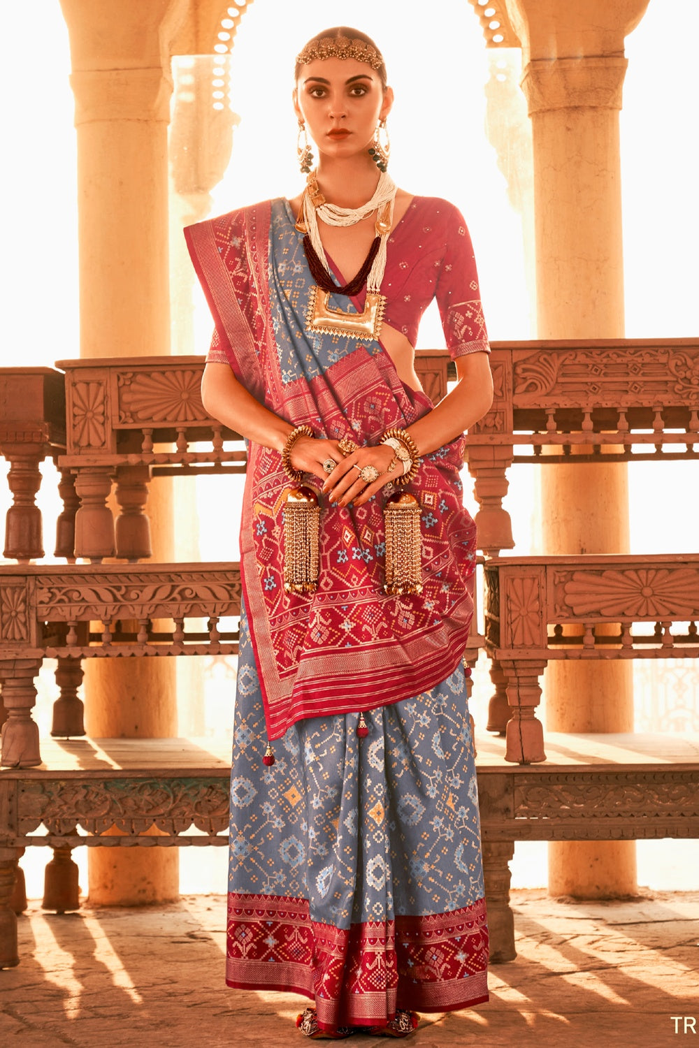 Exclusive Gujrati Stitch Sarees Archives - Rapurnas