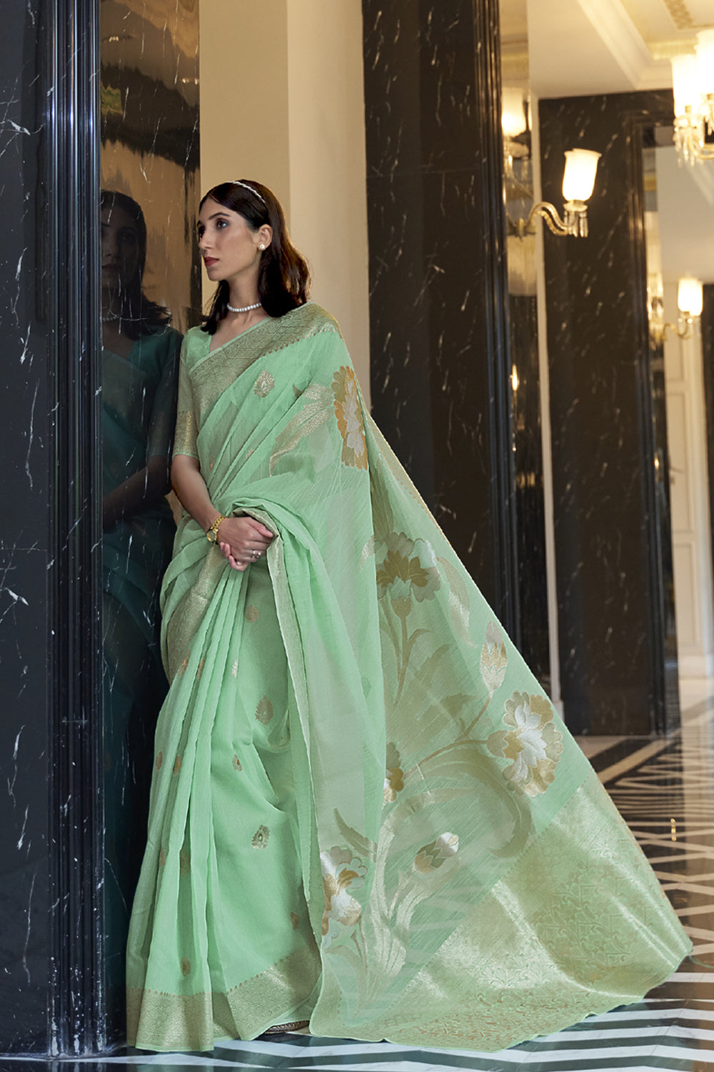 Parrot Green Embroidered Saree Set Design by RUHR INDIA at Pernia's Pop Up  Shop 2024