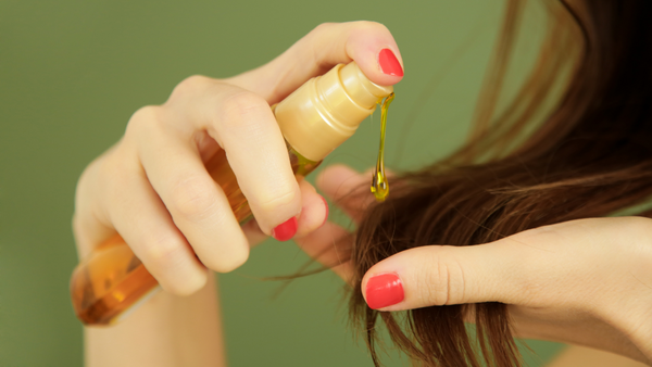 Arganöl zur Pflege der Haarspitzen