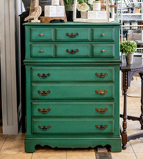 Amsterdam Green Chalk Paint® + Florence Chalk Paint® – Nestings