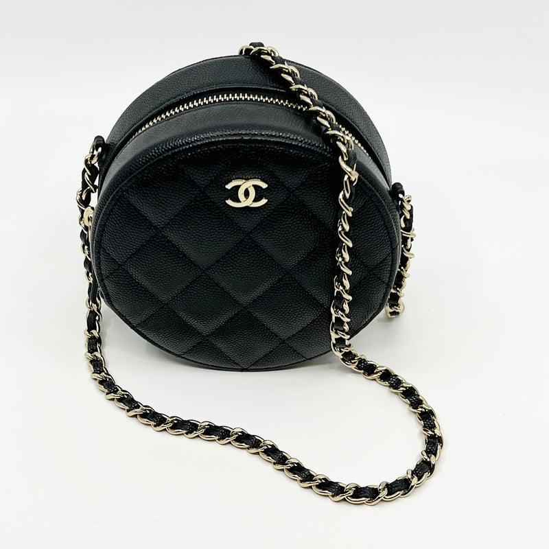 CHANEL Fur Chevron Quilted Round Clutch With Chain White 473666