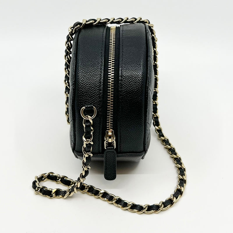 chanel round classic chain clutch