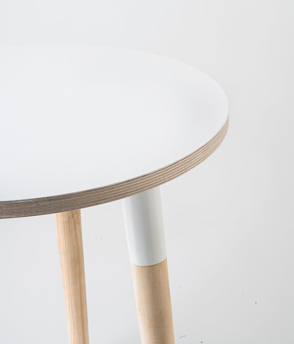 white wood lamp table