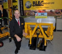 BLEC\'S GARY MUMBY WITH THE NEW TWO LEG GRAVEL BANDER AT BTME 2013 DSC 0203   Copy