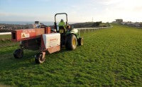 Speedcut\'s Gwazae decompacter in action at Brighton Racecourse   also used at Windsor after Saltex DSC 0594   Copy