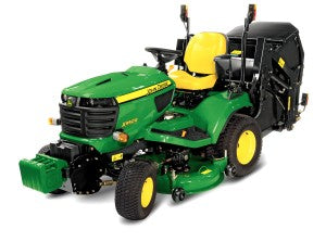 X950R lawn tractor studio