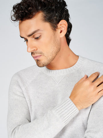 Vestrum - Soft Crew Neck Cashmere Sweater in Beige