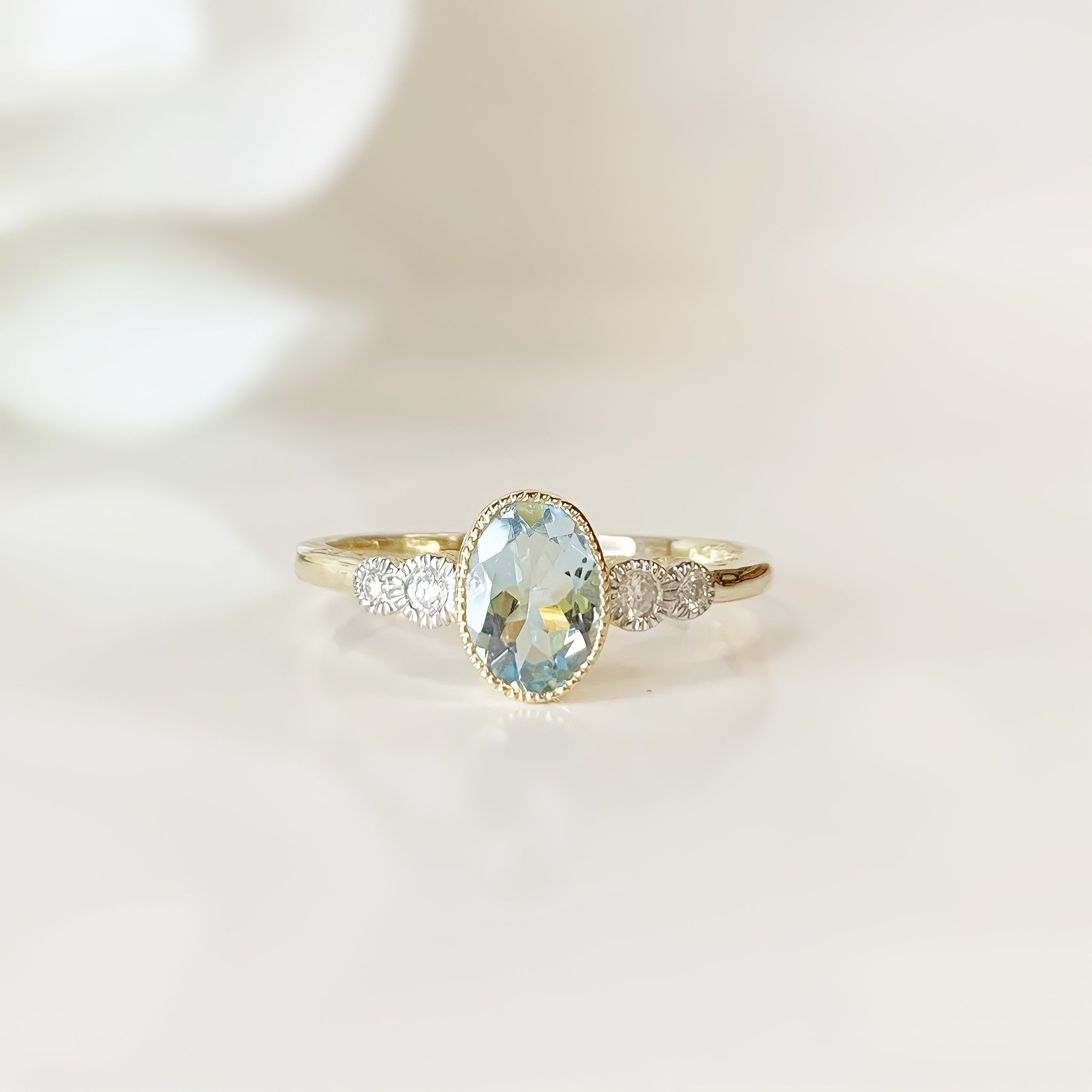 9ct gold aquamarine and diamond ring