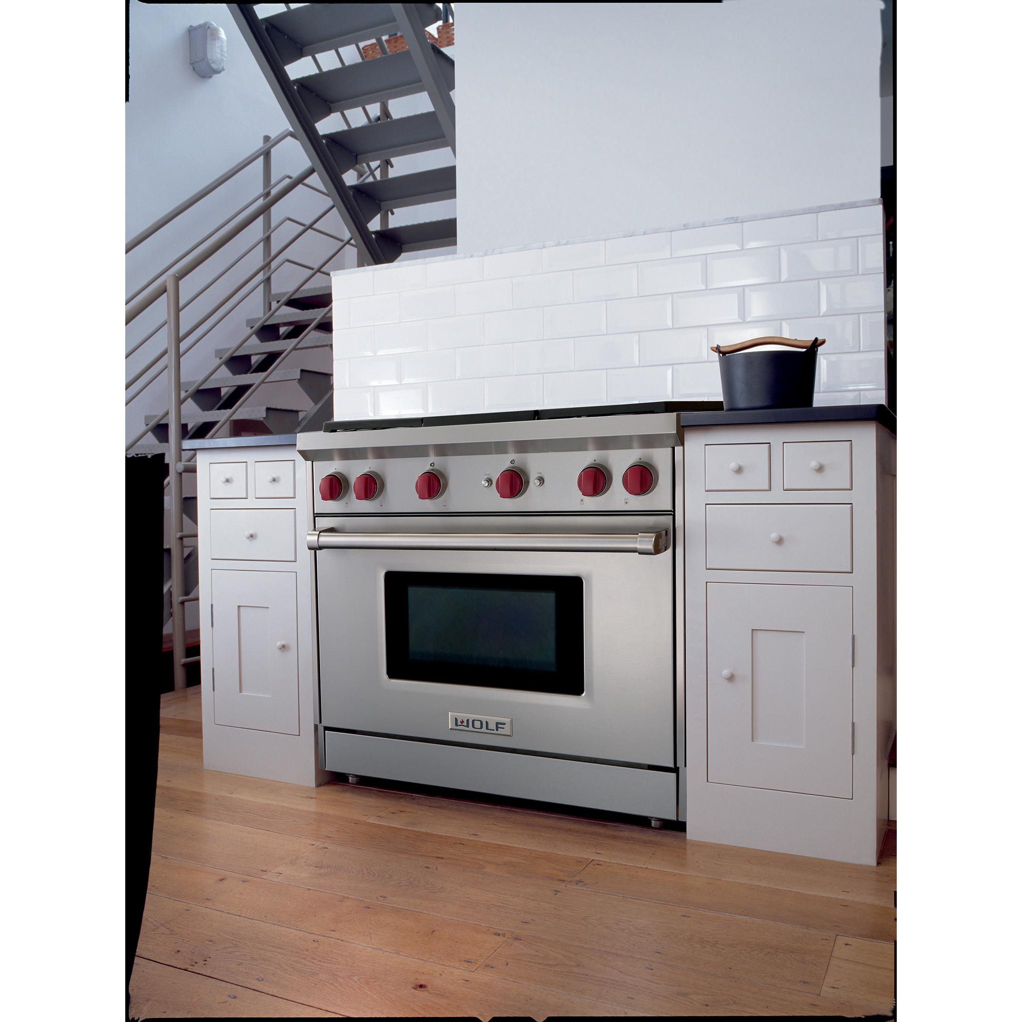 Wolf 36-inch Freestanding Gas Range with Infrared Griddle GR364G