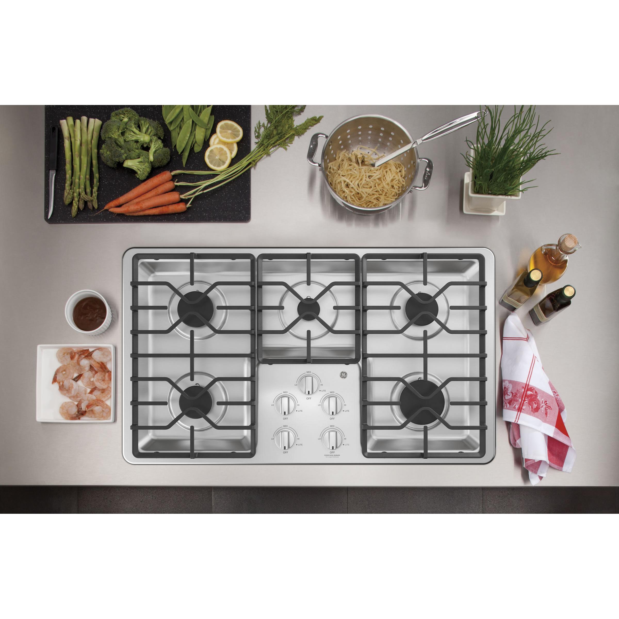 GE 36-inch Built-In Gas Cooktop with MAX Burner System JGP3036SLSS
