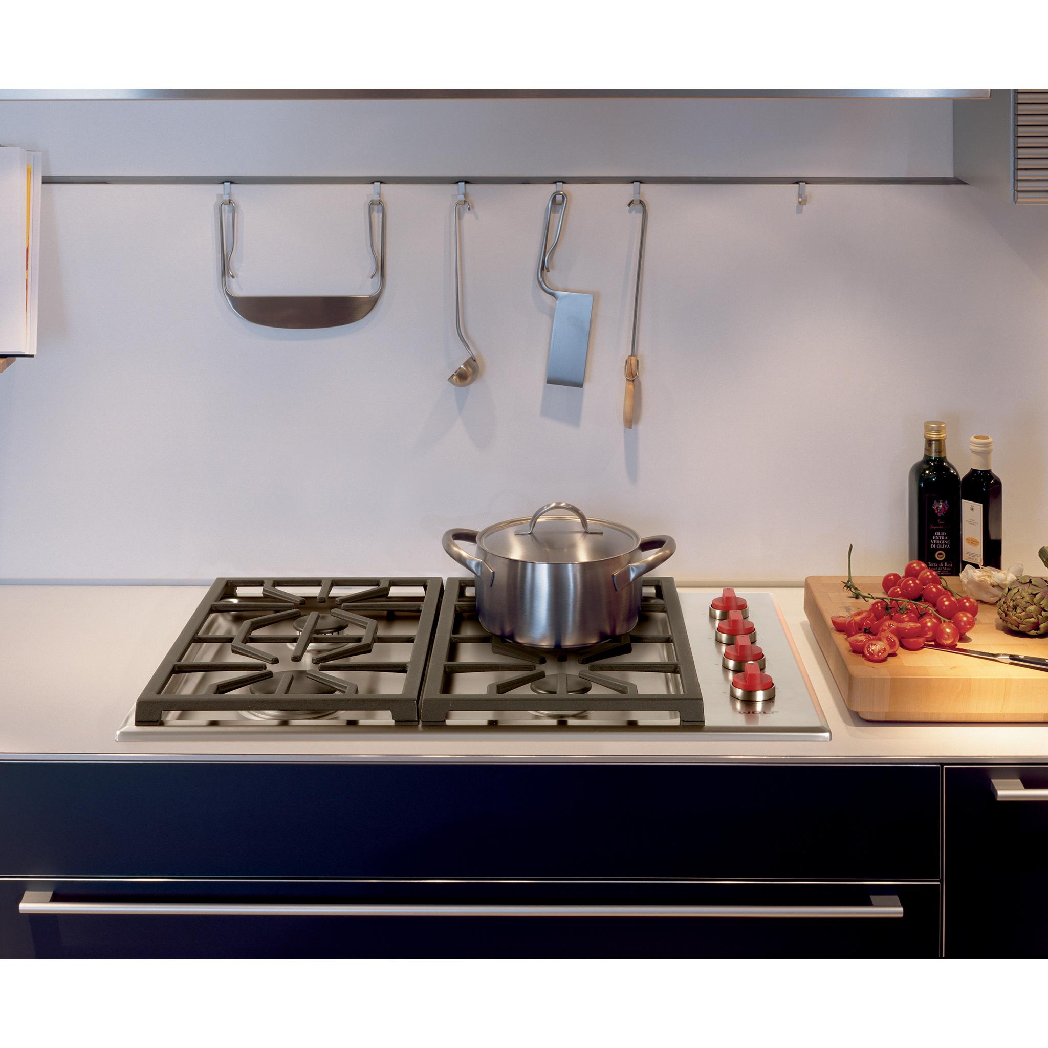 Wolf 30-inch Built-in Gas Cooktop CG304P/S