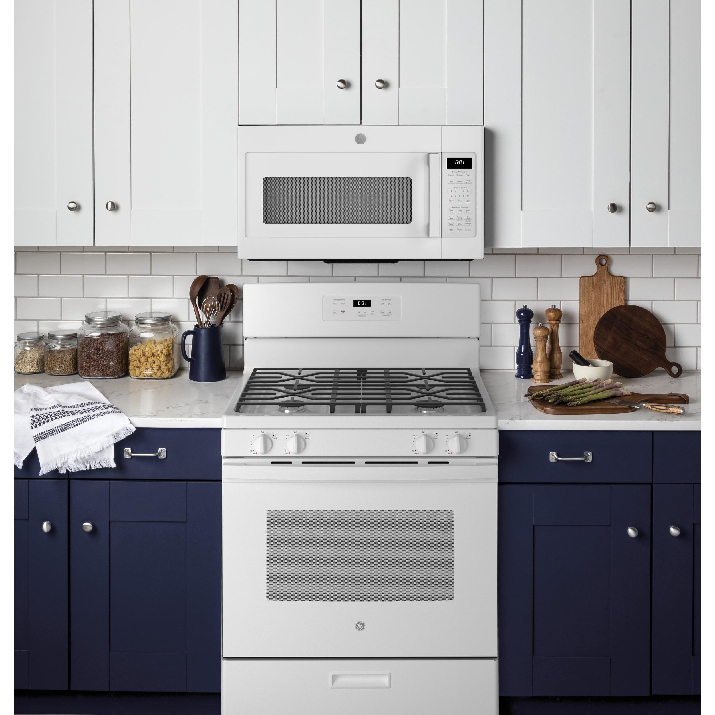 GE 30-inch Freestanding Gas Range with Precise Simmer Burner JGBS61DPWW