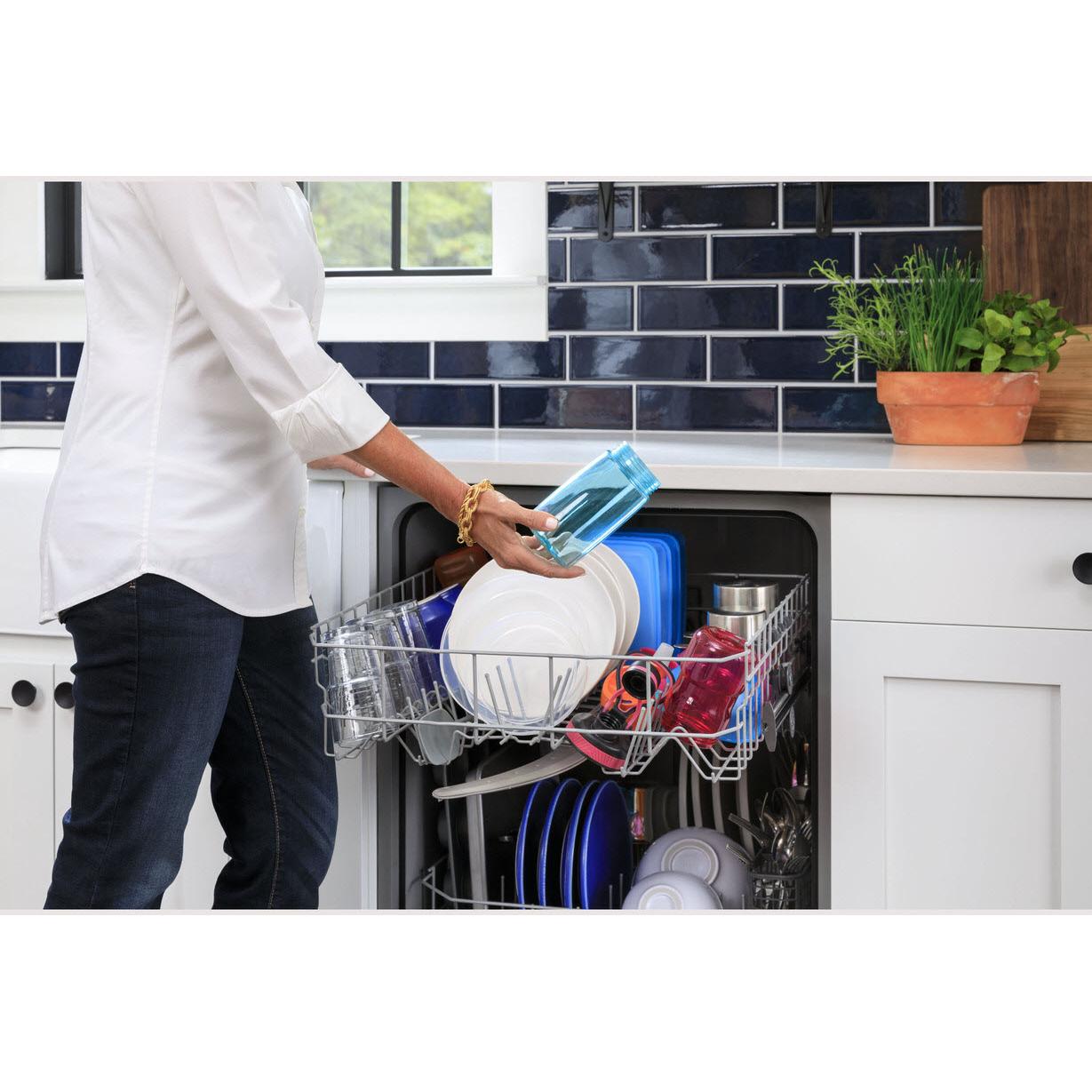 GE 24-inch Built-in Dishwasher with Hard Food Disposer GDF450PGRBB