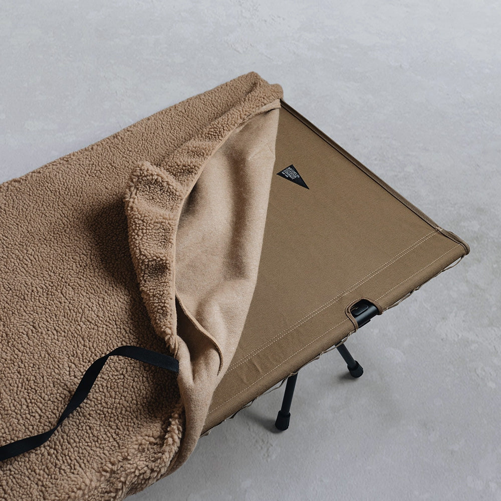 The Sherpa Fleece Cot Cover – BROOKLYN OUTDOOR COMPANY 日本公式サイト