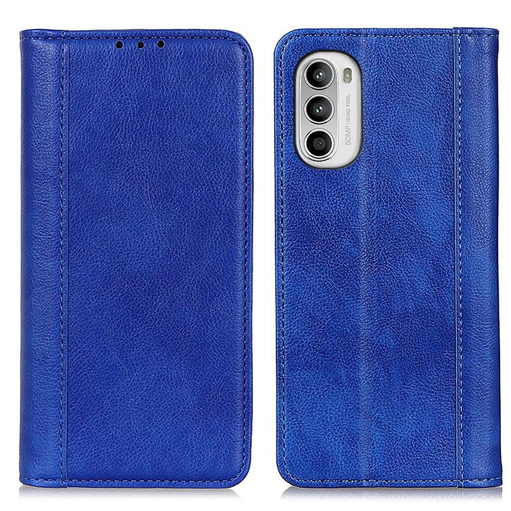 Genuine leather case with magnetic closure for Motorola Moto G52 - Blue