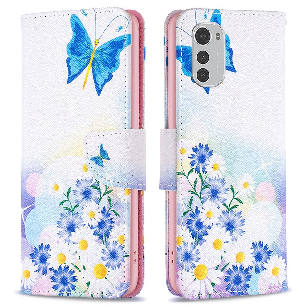 Wonderland Motorola Moto E32 flip case - Butterfly and Flowers