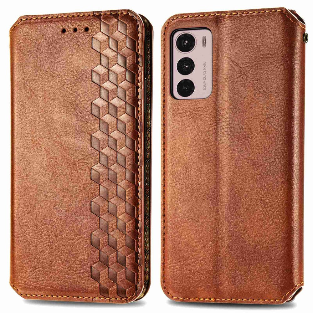 Leather case with a stylish rhombus imprint for Motorola Moto G42 - Brown