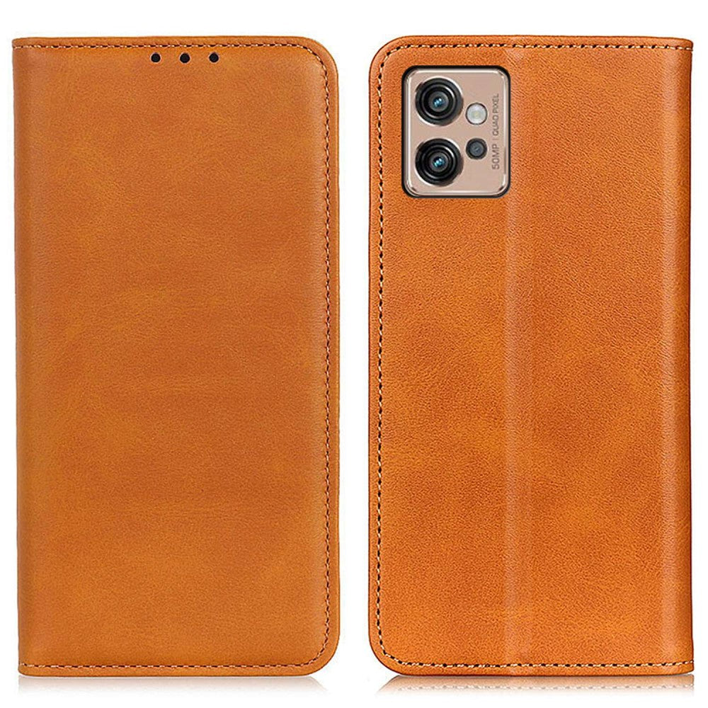 Wallet-style genuine leather flipcase for Motorola Moto G32 - Brown