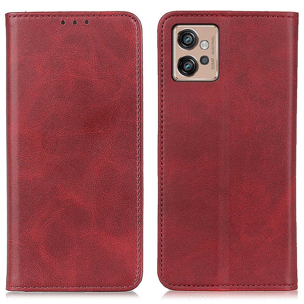 Wallet-style genuine leather flipcase for Motorola Moto G32 - Red