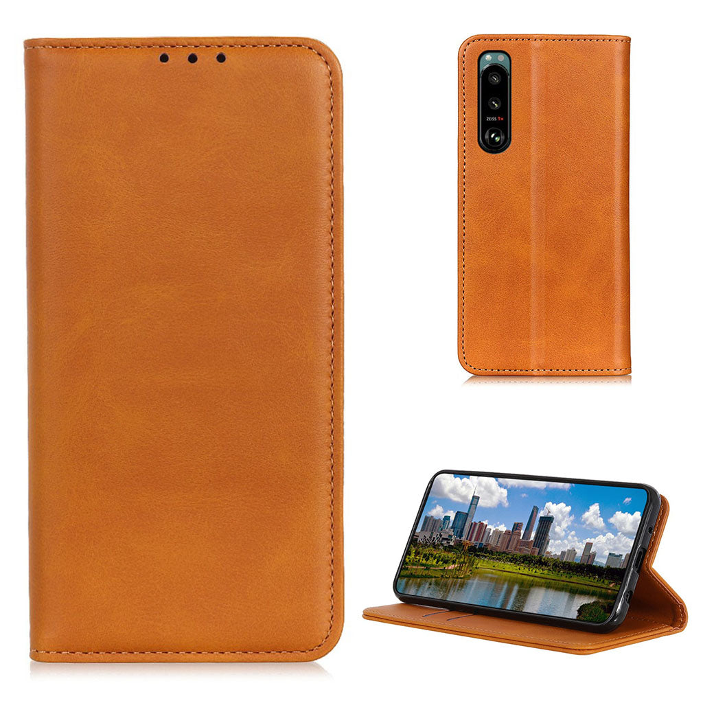 Wallet-style genuine leather flipcase for Sony Xperia 5 III - Brown