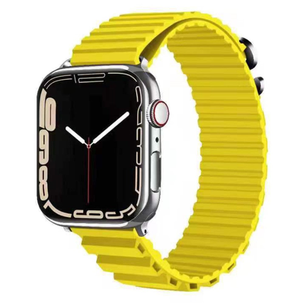 Apple Watch Series 8 (45mm) / Watch Ultra silicone watch strap - Yellow