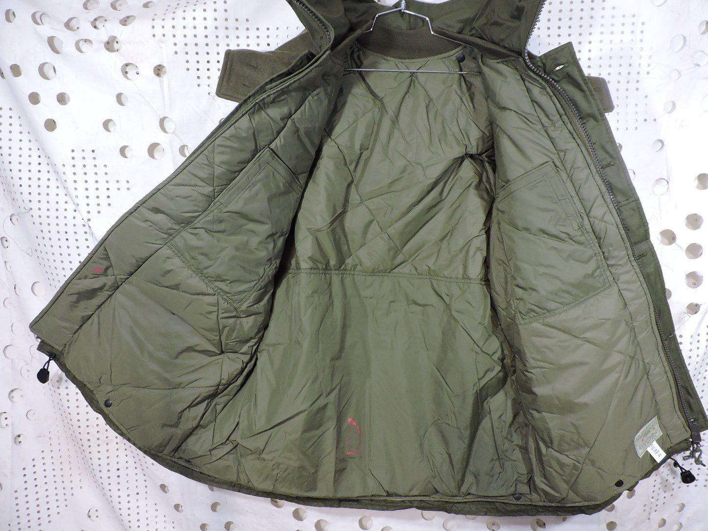 New Condition Canadian Army Goretex Iecs Parka Size Tall Large 7344