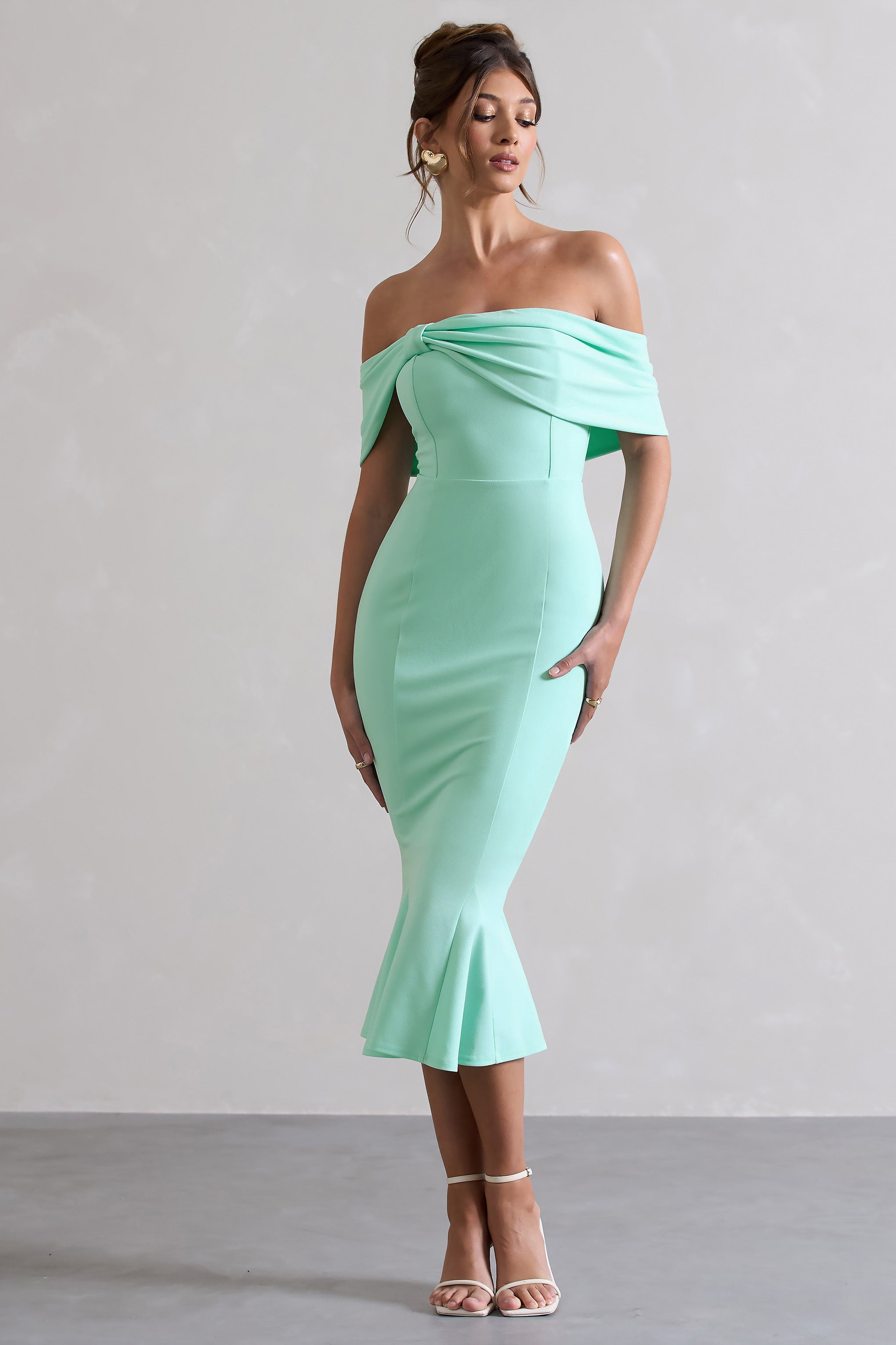 Lydia | Robe mi-longue vert menthe à encolure bardot et noeud