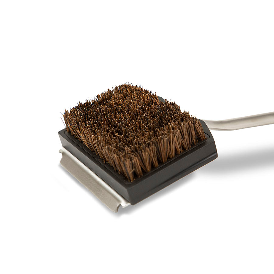 Dyna-Glo 18 Flat Top Grill Brush with Palmyra Bristles and Stainless Steel  Scraper - Black