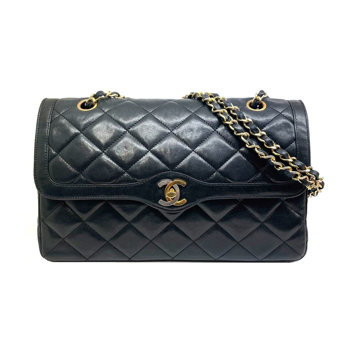 Chanel ショルダーバッグ (すごく可愛い！Gカード付き！)