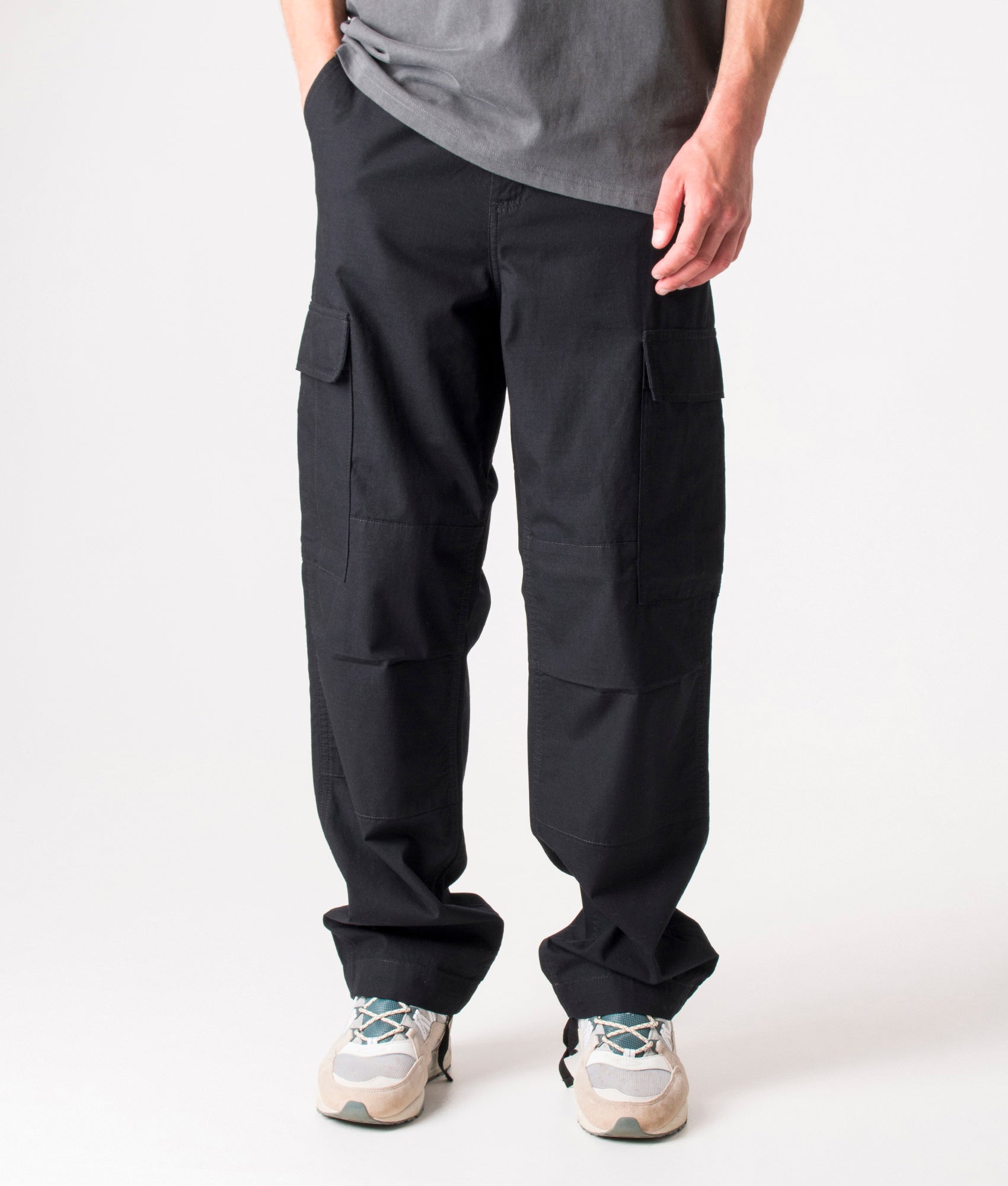 Carhartt WIP Mens Regular Fit Cargo Pants - Colour: 8902 Black - Size: 30R
