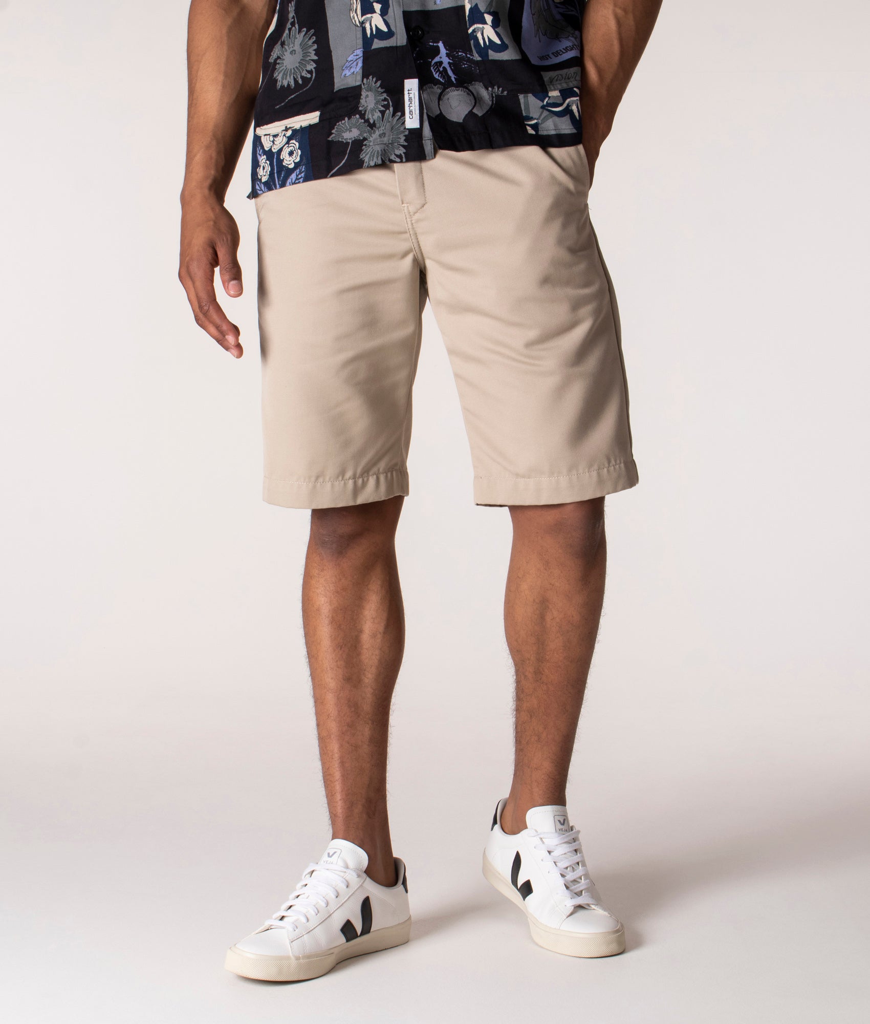 Carhartt WIP Mens Relaxed Fit Master Shorts - Colour: G102 Wall Rinsed - Size: 30W