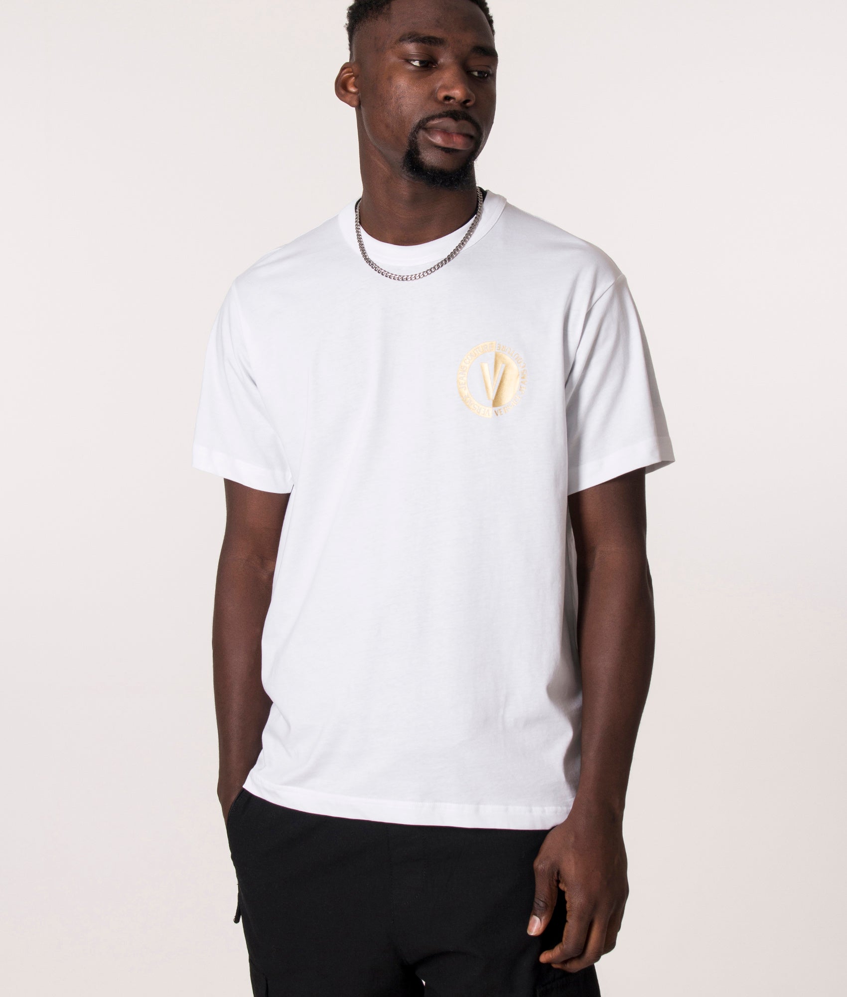 Versace Jeans Couture Mens New V Emblem Logo T-Shirt - Colour: G03 White/Gold - Size: Large