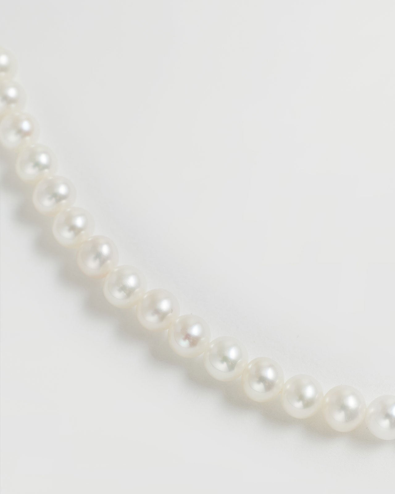 CADEAUX SMALL PEARL NECKLACE