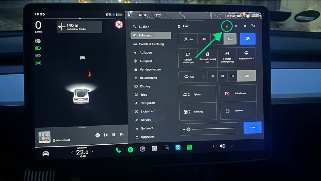 Tesla Software Update verfügbar