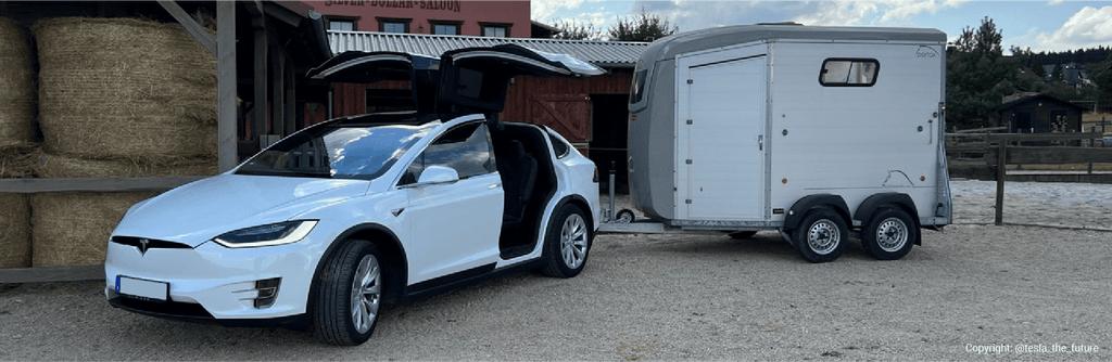 Tesla Model X horse trailer