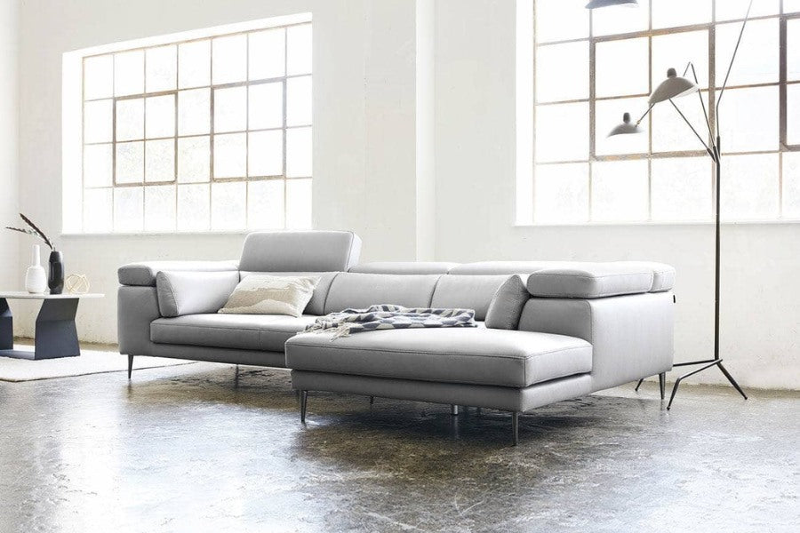Sofa là đồ nội thất rất quan trọng và cần thiết trong gia đình
