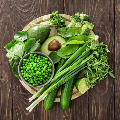 taca z zielonymi warzywami