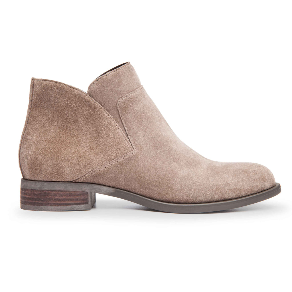 me too zasper chelsea boot