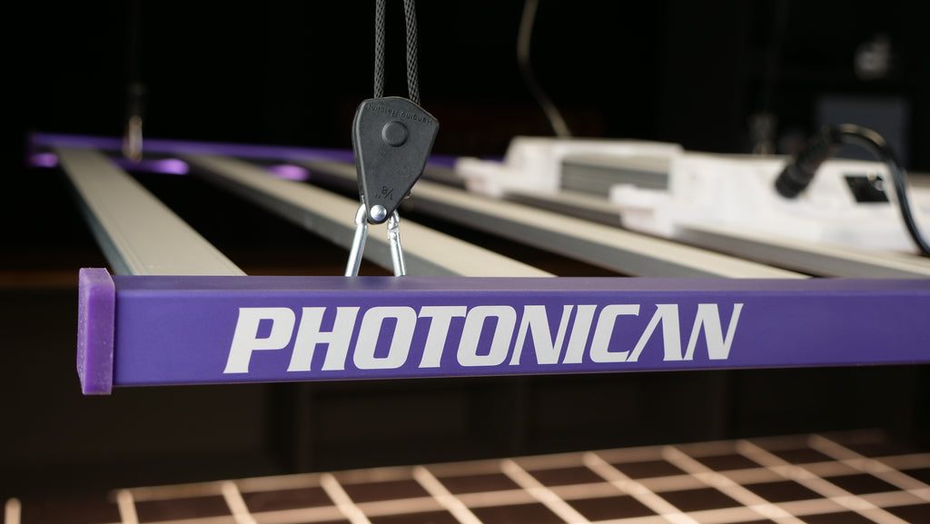 Photonician Aurora 2000 LED grow light