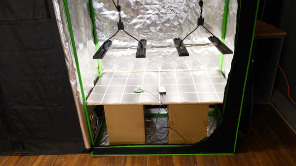 Grow tent reflectance test