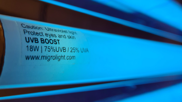UVB 310 grow light by MIGRO
