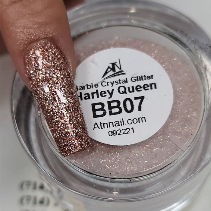 “Glitter powder là nguyên liệu không thể thiếu trong thời trang móng tay, giúp mang lại cho móng tay của bạn sự nổi bật và lấp lánh. Hãy cùng xem hình ảnh để cảm nhận được sự long lanh tuyệt vời mà glitter powder có thể mang lại cho móng tay của bạn.”