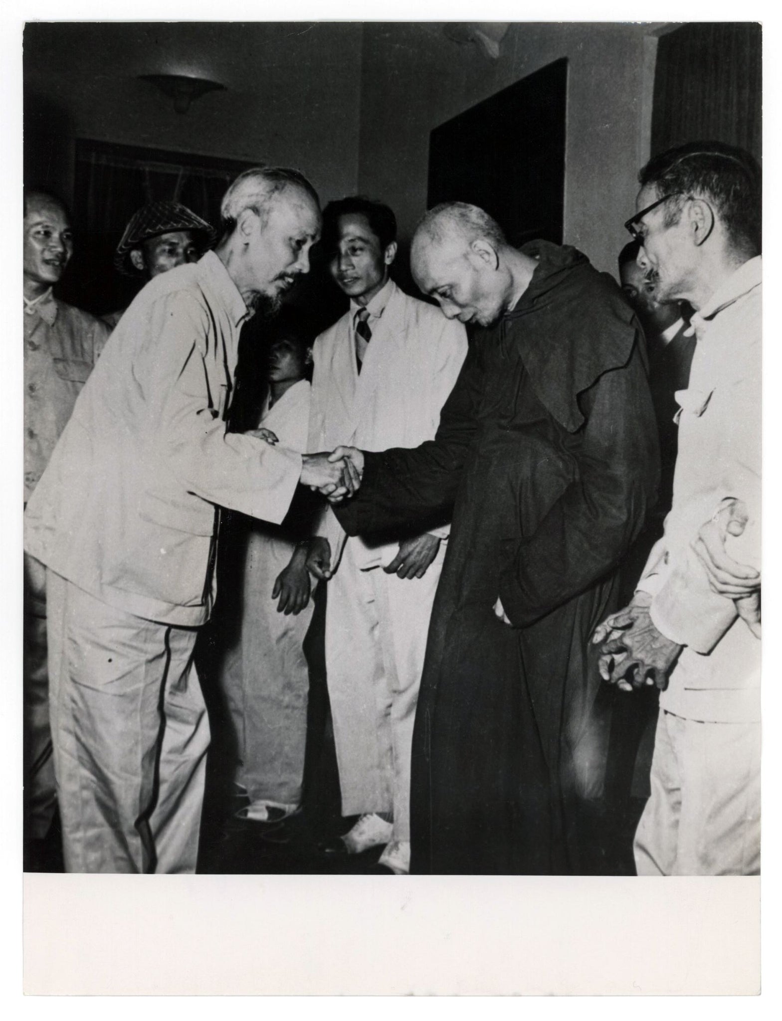 HO CHI MINH - VIETNAMESE COMMUNIST REVOLUTIONARY - VINTAGE PRESS PHOTOGRAPH