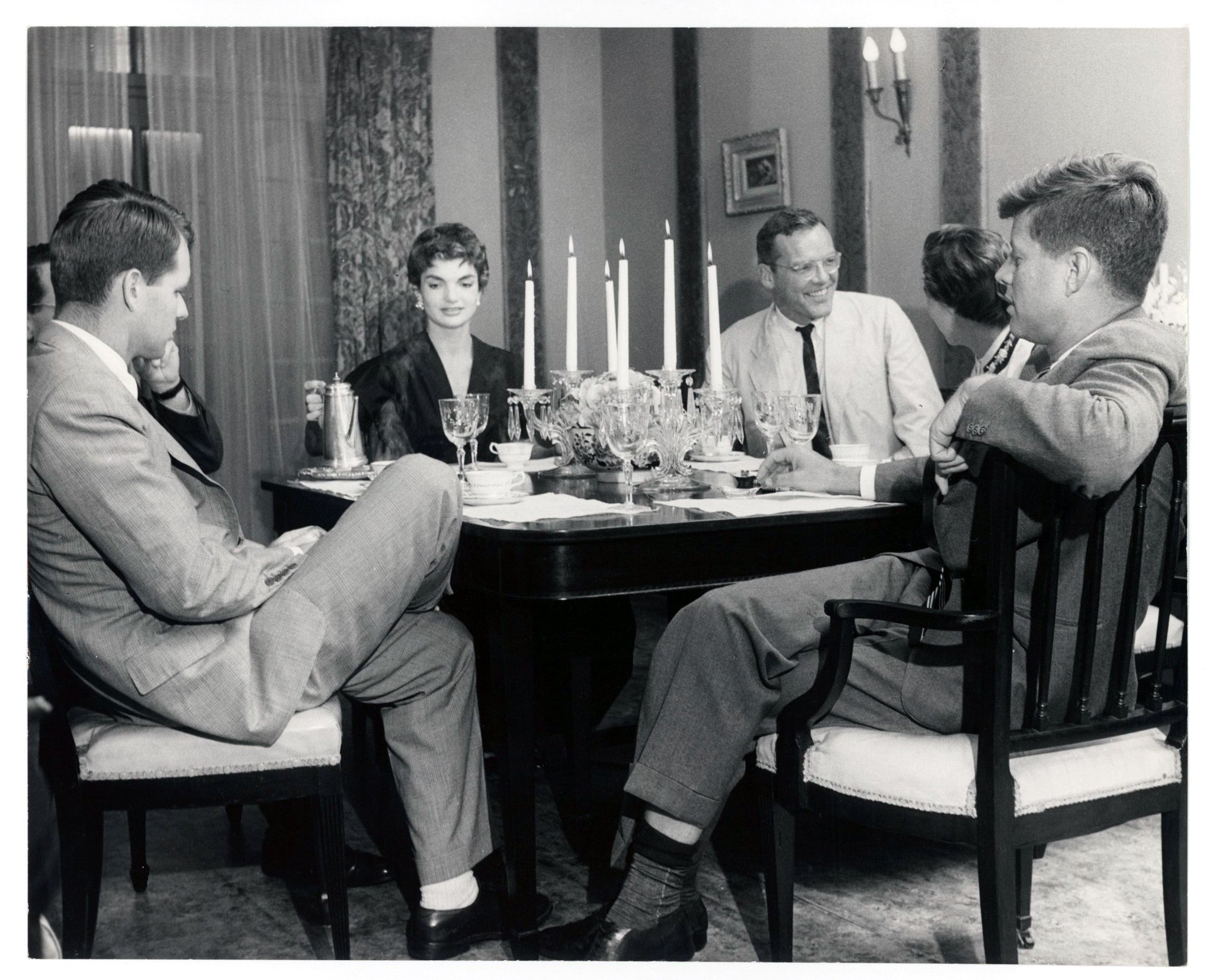 KENNEDY FAMILY: JOHN F. KENNEDY (JFK), JACKIE, ROBERT - VINTAGE PRESS PHOTOGRAPH